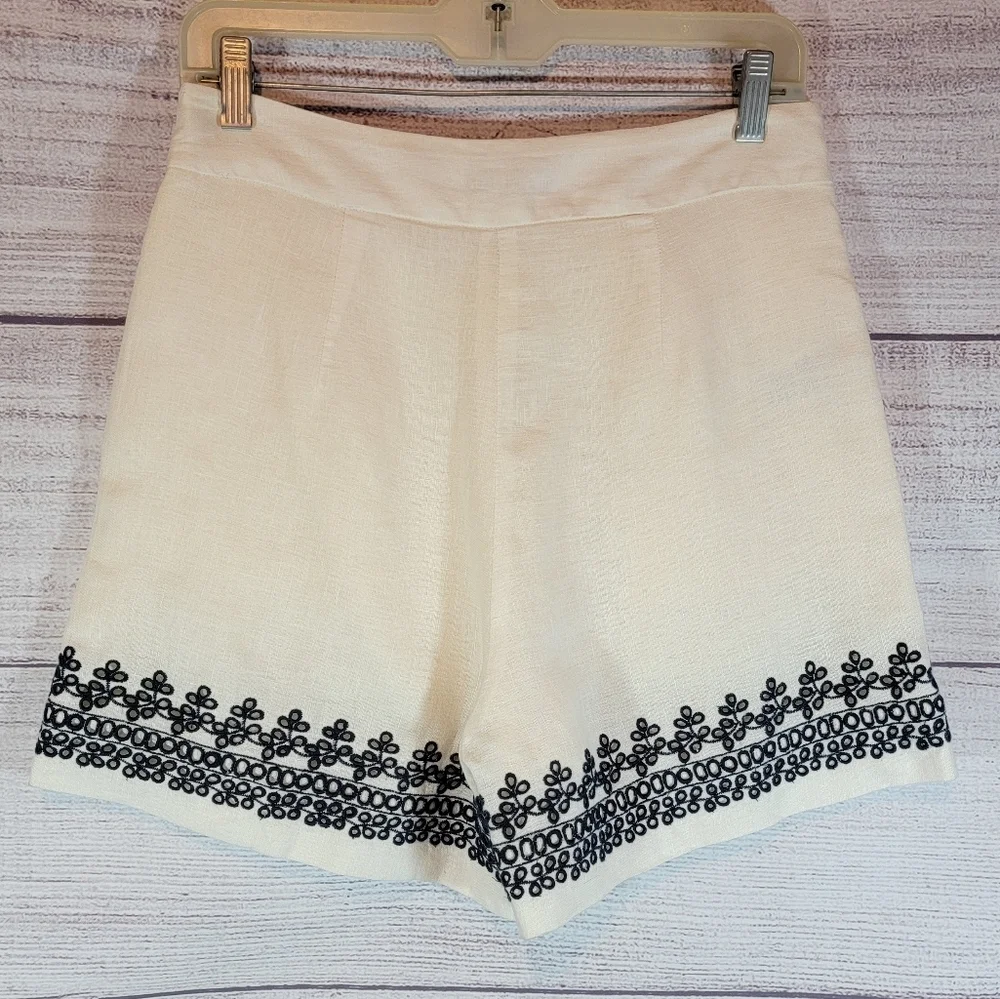 𝅺J.CREW Embroidered-Trim Short in Beauchamps Linen White with Navy Blue Size 4 - Picture 7 of 10
